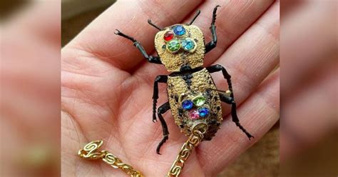 Beetle Jewels Bodog
