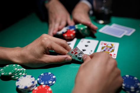 Como Jugar Poker Contra El Casino