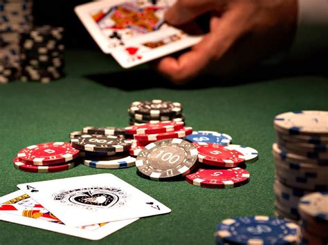 Como Se Juega Al Poker En El Casino