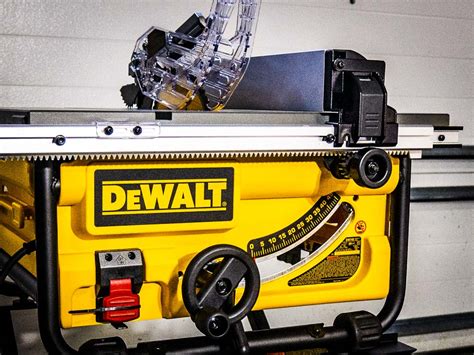 Dewalt 745 Mitra De Fenda