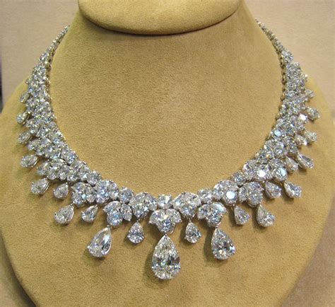 Gorgeous Diamond Brabet