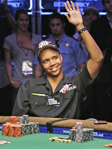 Ivey Sues Londres Casino