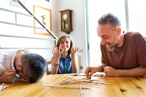 Jogo De Suporte Para As Familias