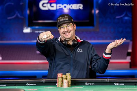 Phil Hellmuth Wins Poker After Dark