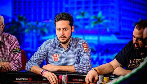 Poker Vermelho Adrian Mateos