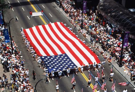 Usa Parade Blaze